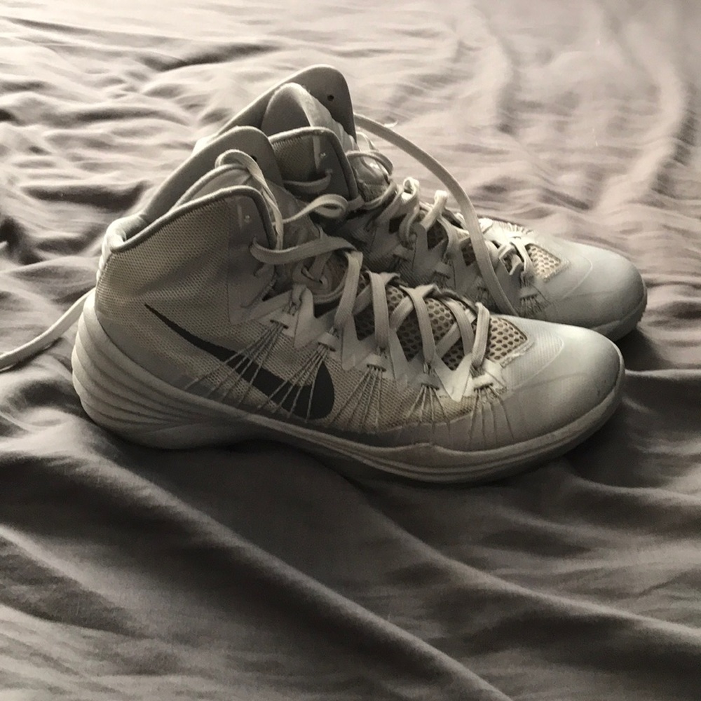 2013 Nike Hyperdunk Basketball Shoes Size 12.5